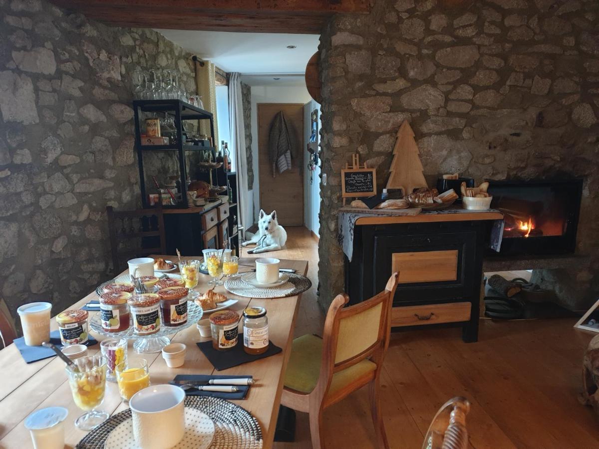Hotel La Petite Chapelle Font-Romeu-Odeillo-Via Exteriér fotografie